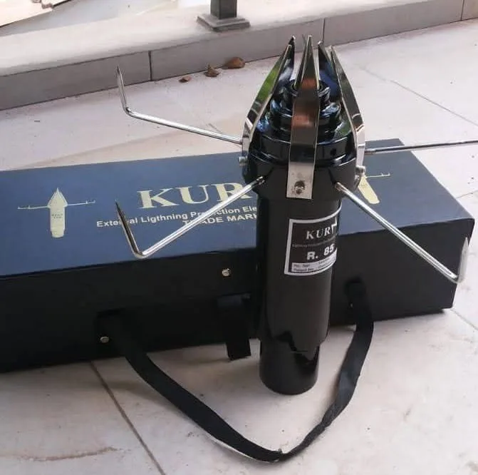 penangkal petir elektrostatis